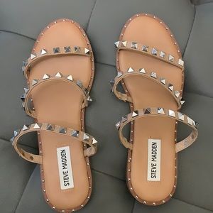 Steve Madden travel tan sandals